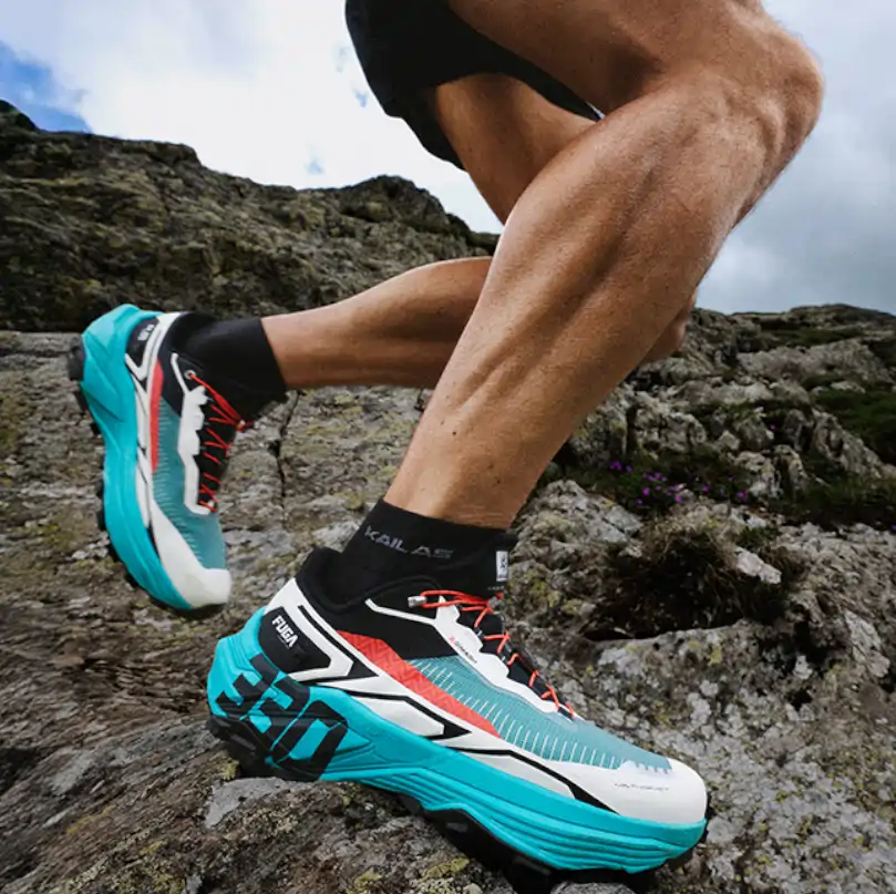 corredor de trail kailas fuga