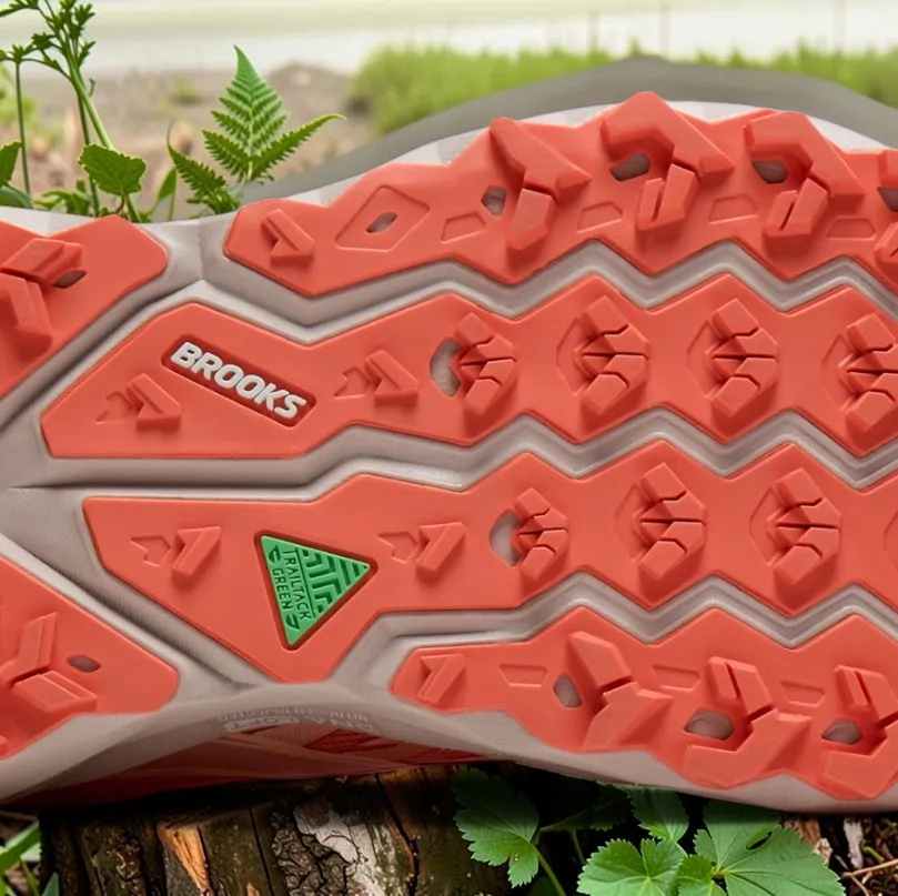 zapatilla de trail brooks cascadia mujer