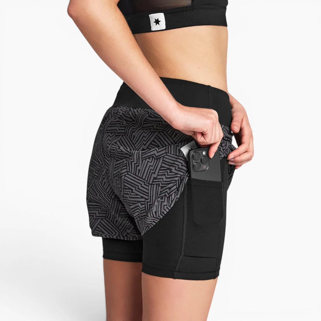 18816520_OWRSH23C1050_MODEL_2_1500x1500 Reflective 2 in 1 Pace Shorts 3''2